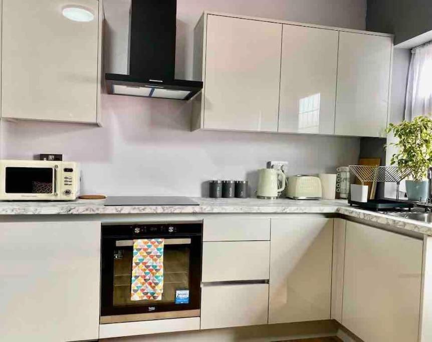 Lovely 1 Bed Studio Apartment With Free Parking Oxford Kültér fotó